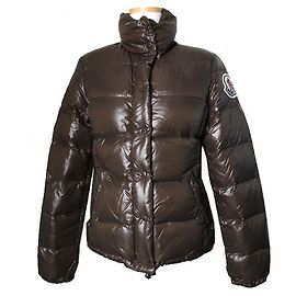 Moncler Olivengrüne Daunenjacke Grün