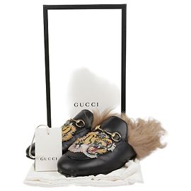 Gucci Mule Loafers com Estampa de Patch de Tigre Preto