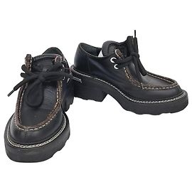 Bo Boulevard Derby Schuhe von Louis Vuitton Schwarz