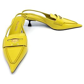 Miu Miu Slingback aus Lackleder Gelb