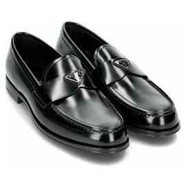 Prada Mocasines con logo triangular Negro