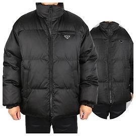 Prada Logo Re-Nylon Down Padding Black