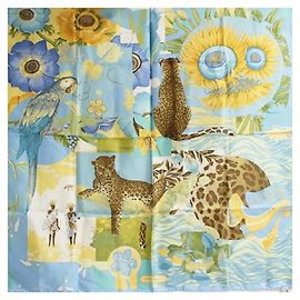 Bufanda de Seda Salvatore Ferragamo en Azul Claro y Estampado de Leopardo Amarillo - Mujer Azul