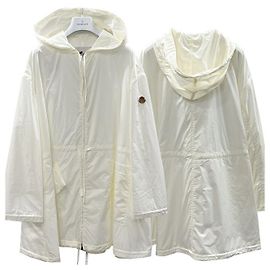 Moncler SUIR Logo Patch Rain Jacket White White