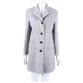 Abrigo Thom Browne Castaño
