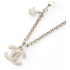 Colar Chanel com strass e pérolas artificiais Branco Dourado Outro