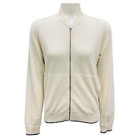 Cardigan de cashmere ecru com zíper da Chanel com bordado de cabeça de leão e logo CC Bege