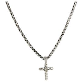 Pendente croce in argento sterling con diamanti e cavo classico David Yurman Altro