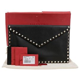 Valentino Rockstud Pouch Black