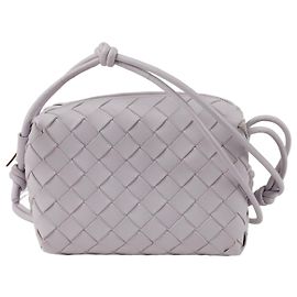 Bottega Veneta Bolsa de ombro cruzada Loop Mini Roxo