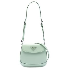 Prada Mini Cleo em couro escovado verde Verde