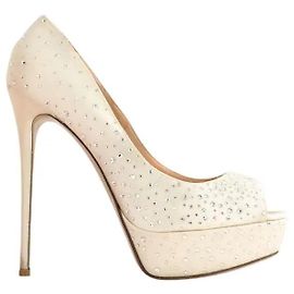 Valentino Saltos cor creme Cru