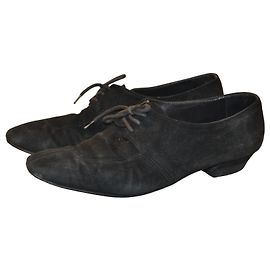 Prada Schnürschuhe Schwarz