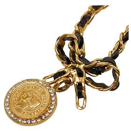 Collar de cinta con moneda vintage de Chanel Negro