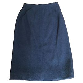 Gonna Chanel in lana bouclé blu navy con stampa CC Blu navy