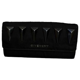 Portafoglio Givenchy nero con borchie Nero