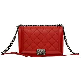 Bolsa semi-transversal de couro com corrente Chanel Boy Chanel Coco Mark Vermelho