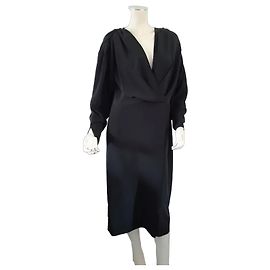 Autre Marque Ted Lapidus Diffusion Kleid schwarz aus Viskose Schwarz