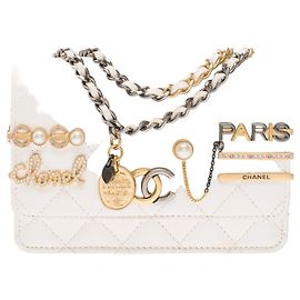 Bolsa CHANEL Timeless/Classique em Couro Branco - 103251 Branco