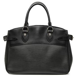 Louis Vuitton Passy PM en Épi Noir Noir
