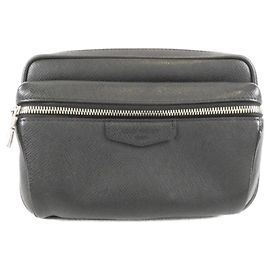 Bolsa de ombro externa Taiga da Louis Vuitton Preto