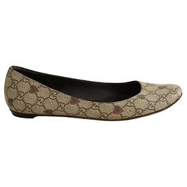 Gucci Bailarinas marrones Castaño