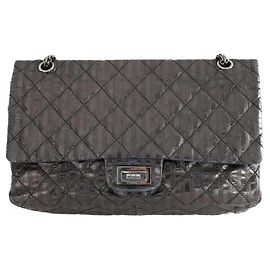 Chanel Bolsa de Ombro 2.55 em Couro Cinza Cinza