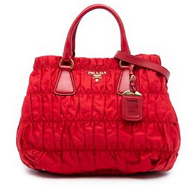 Prada Rote Tessuto Gaufre Handtasche Rot