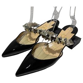Christian Louboutin Planet Choc Flat Patent Black 36 Black