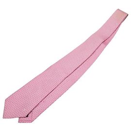 Louis Vuitton Silk Tie Pink