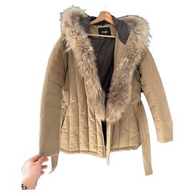 Maje Waschbärfellmantel Beige