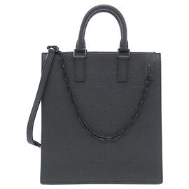 Louis Vuitton Taurillon Monogram Sac Plat Messenger Bag Black