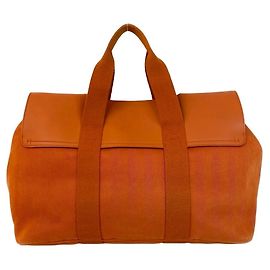Hermès HERMES Valparaiso MM Handtasche aus Chevron-Leder Orange
