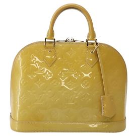 Louis Vuitton Alma Monogram Vernis PM Beige