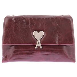 Ami Bolso burdeos con detalles dorados Burdeos