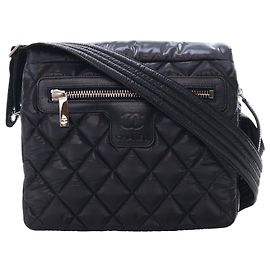 Bolsa mensageiro Coco Cocoon em nylon acolchoado preto da Chanel Preto