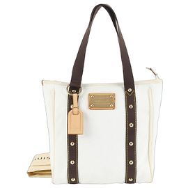 Bolso Tote/MM Ecru de cuero Antigua de Louis Vuitton Crudo
