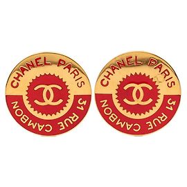 Boucles d'oreilles clips Chanel Coco Mark 31 Rue Cambon Paris Rouge Doré