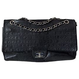 Chanel 31 Rue Cambon embossed leather shoulder bag Black