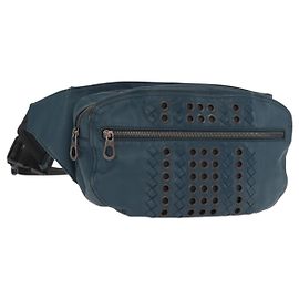 Bolsa de corpo em couro azul INTRECCIATO da BOTTEGA VENETA Auth bs33047 Azul