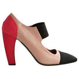 Prada Beige heels Beige