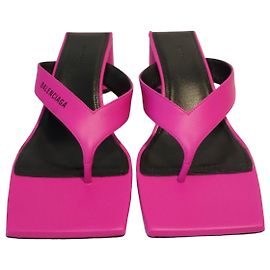 Mules Balenciaga Double Square em couro rosa e preto Rosa