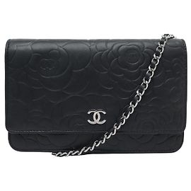 NEW CHANEL HANDBAG WALLET ON CHAIN CAMELIA BLACK LEATHER WOC BAG Black