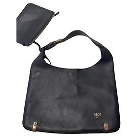 Bolsa de ombro Givenchy em couro preto Preto