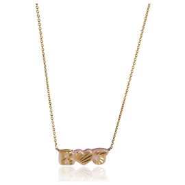 Autre Marque Initialanhänger aus gelbem Gold mit helllila Emaille Andere