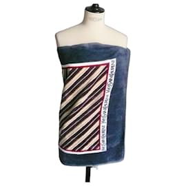 YVES SAINT LAURENT Drap de plage TBE Bleu Marine