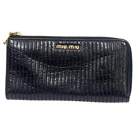 Miu Miu Leder Matelassé Geldbörse Schwarz Schwarz
