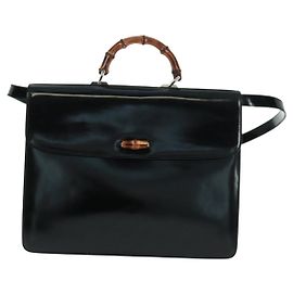 Bolsa Gucci Vintage com Alça de Bambu em Couro Envernizado Preto
