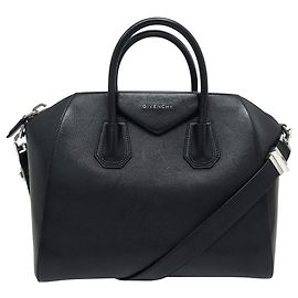 BOLSA A MÃO GIVENCHY ANTIGONA MM BB05118012 COURO PRETO COM ALÇA Preto
