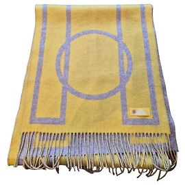Bufanda Hermès de Cachemira Amarillo Oro Amarillo
